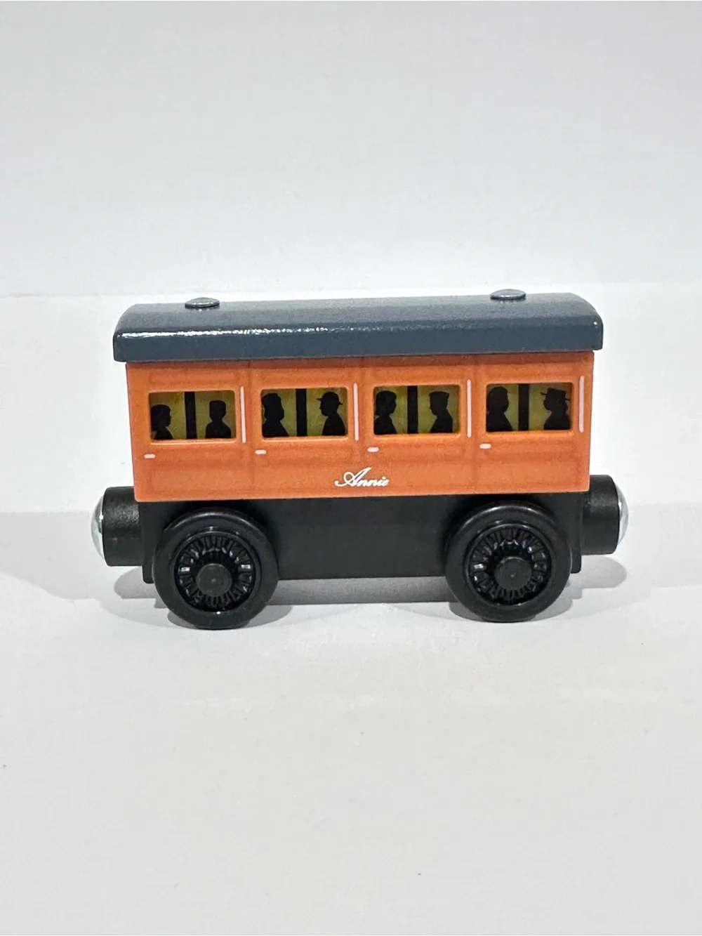 Thomas & Friends Light Up Reveal Annie & Clarabel Wooden Railway